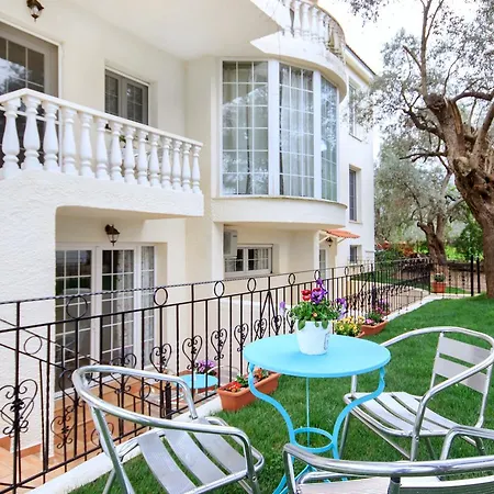 The Olive Garden Appartement Limenas  Buitenkant foto