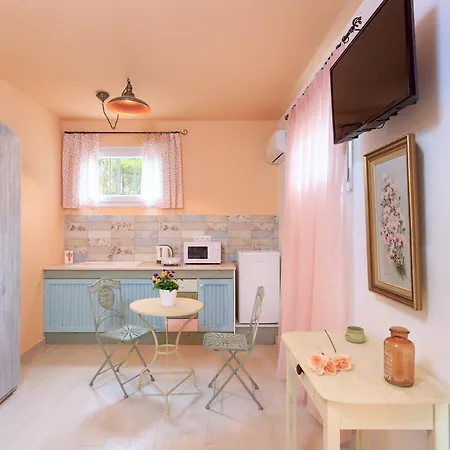 The Olive Garden Appartement Limenas  Buitenkant foto
