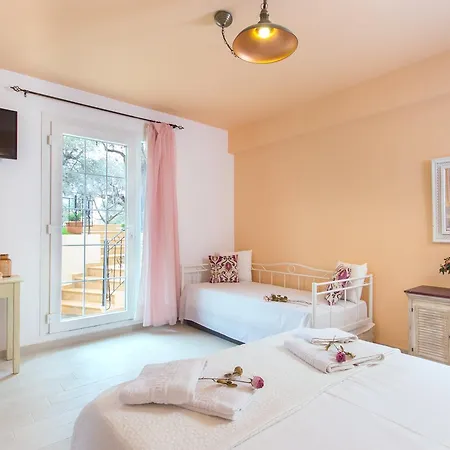 The Olive Garden Appartement Limenas  Buitenkant foto